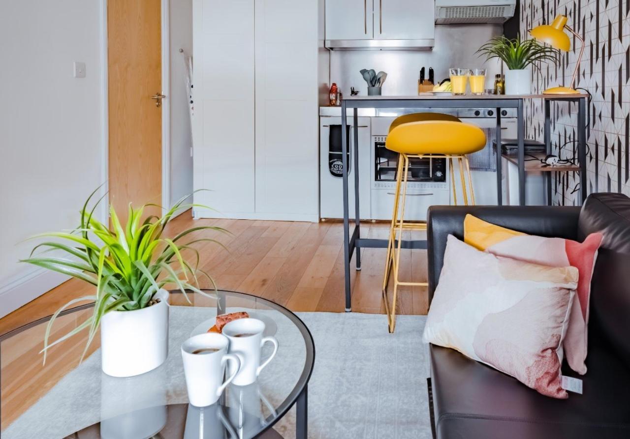 Classic Studio Apartment เคมบริดจ์ ภายนอก รูปภาพ