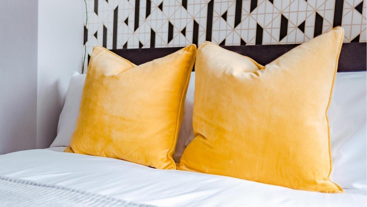 Classic Studio Apartment เคมบริดจ์ ภายนอก รูปภาพ